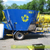 Mobile composting machines