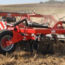 Disc cultivators