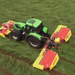 Disc mowers combinations with conditioner (ROZMITAL)
